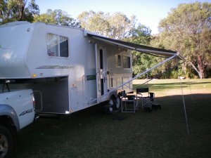 Caravan Parks Backs on to Victoria River