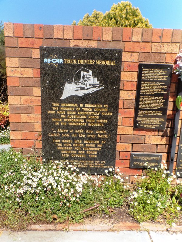 Truckies Memorial at Tarcutta