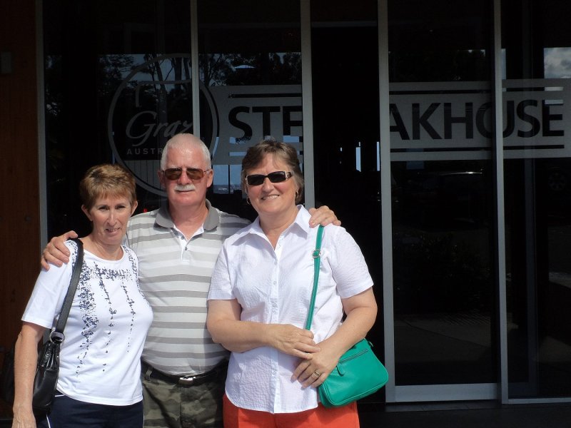 Faye Downunda & Ann outside Buderim Tavern