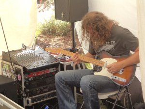 Buskers at Eumundi Markets