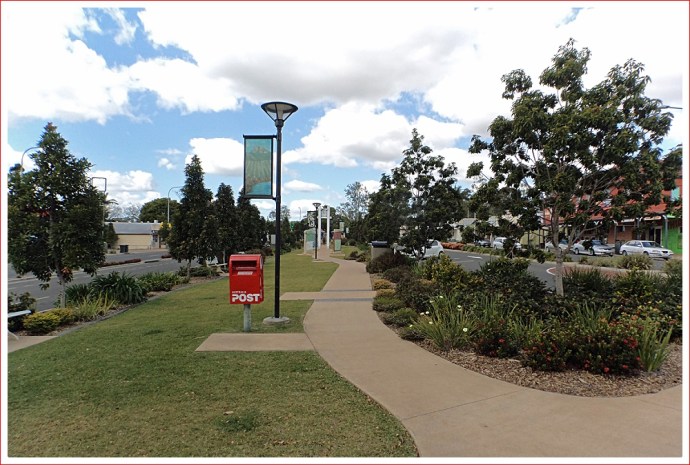 Interesting street scape in Gin Gin