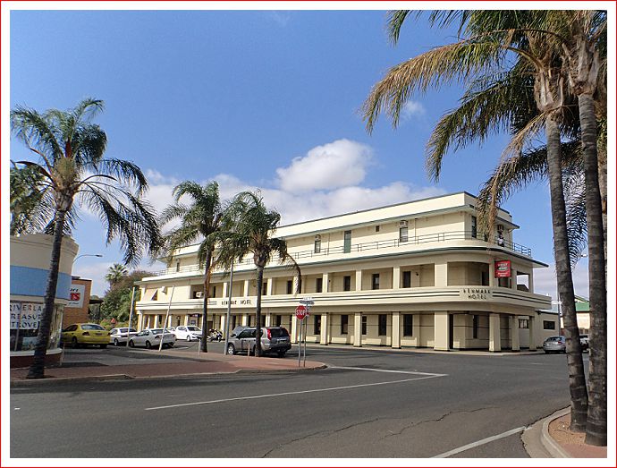 Renmark Hotel.