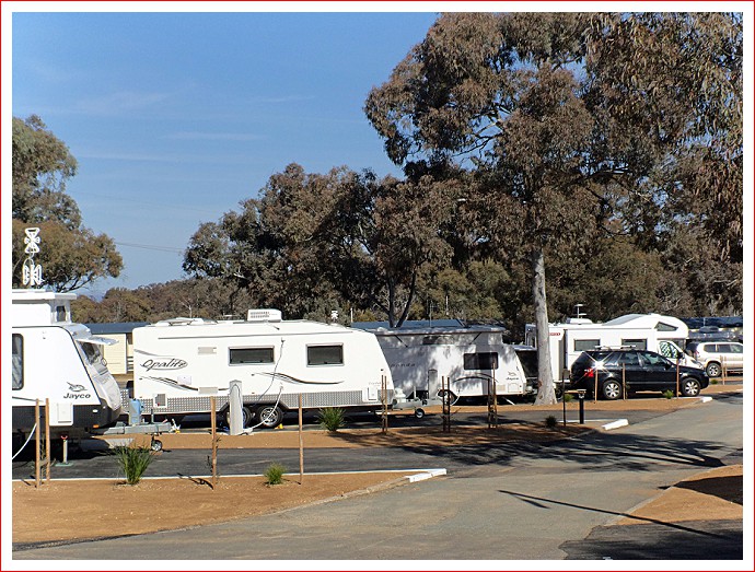 Beautiful clear spring day at Alivio in Canberra